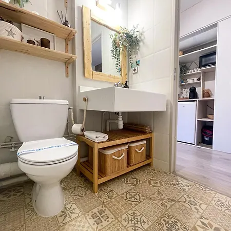 Apartamento Ideal Para Parejas En Enveitg Exterior photo